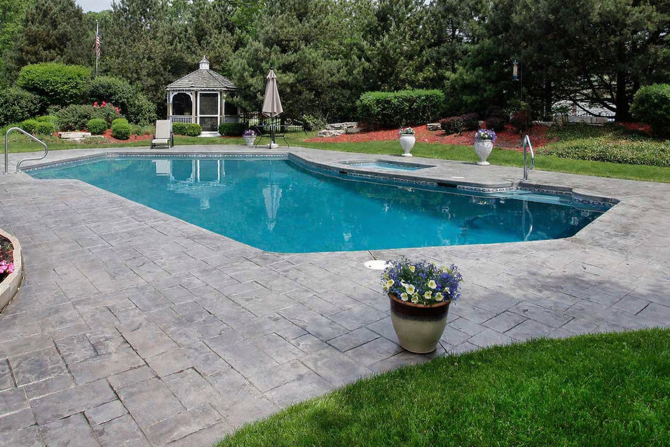Concrete pool decks in Mountain View, CA